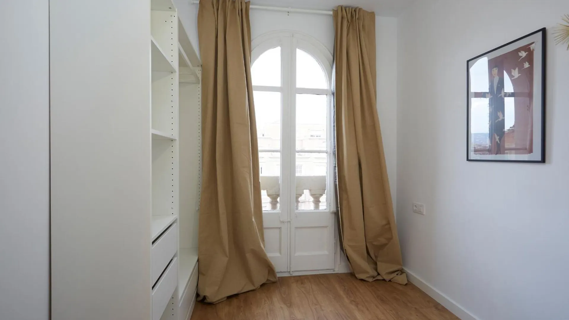 61Par1014- Magnifico Apartamento Recientemente Decorado En Poble Sec Barcelona Spanje