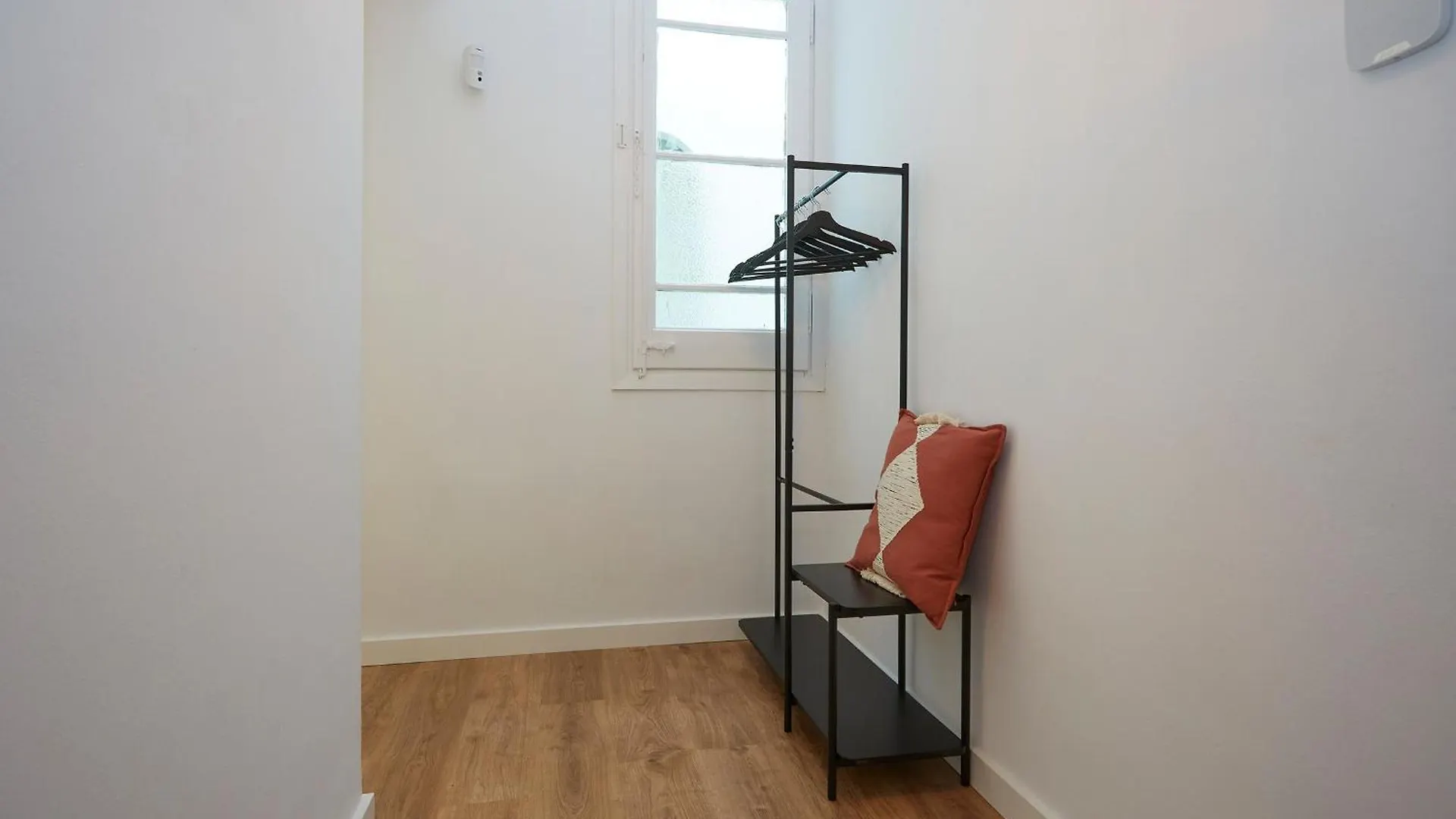Apartment 61Par1014- Magnifico Apartamento Recientemente Decorado En Poble Sec Barcelona
